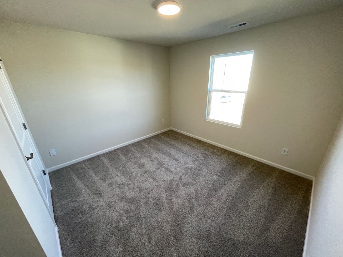 Louisville House: 16940 Aiken Ridge Circle