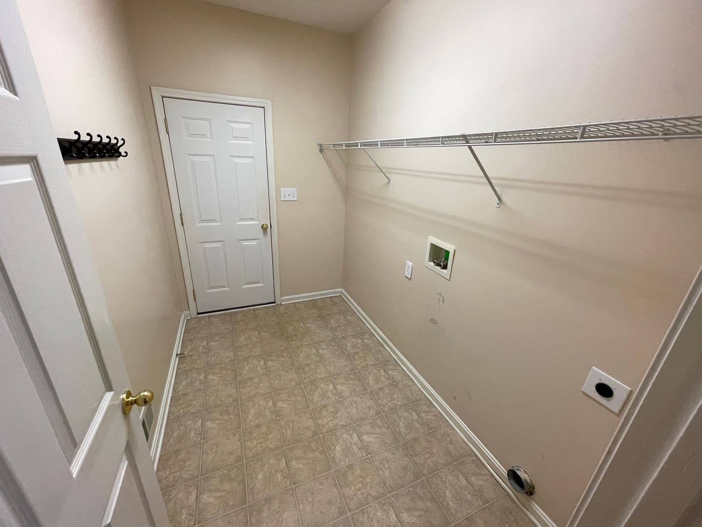 Fisherville House: 321 Arlington Meadows Drive