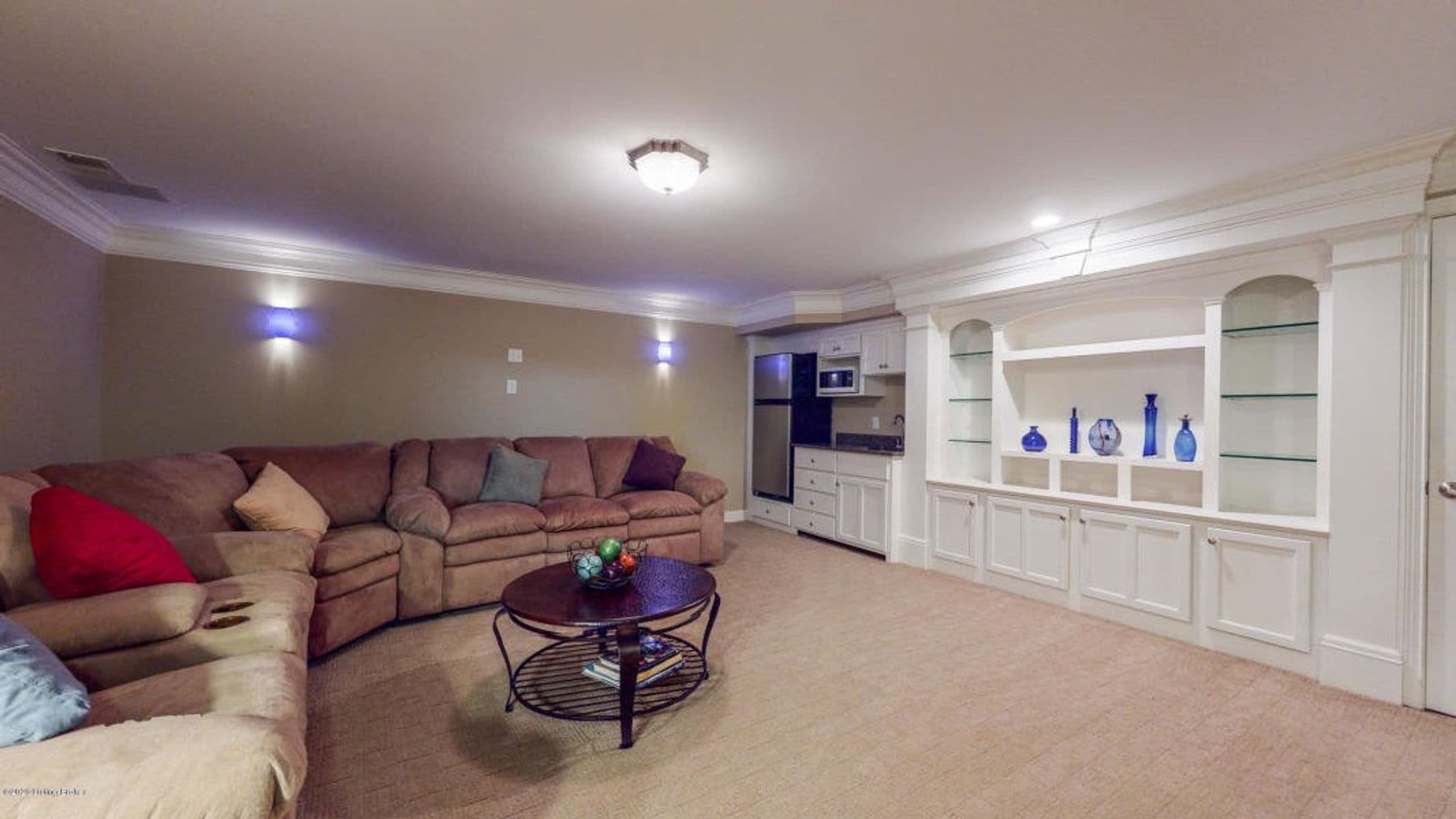 Prospect House: 7703 Wolfpen Ridge Drive
