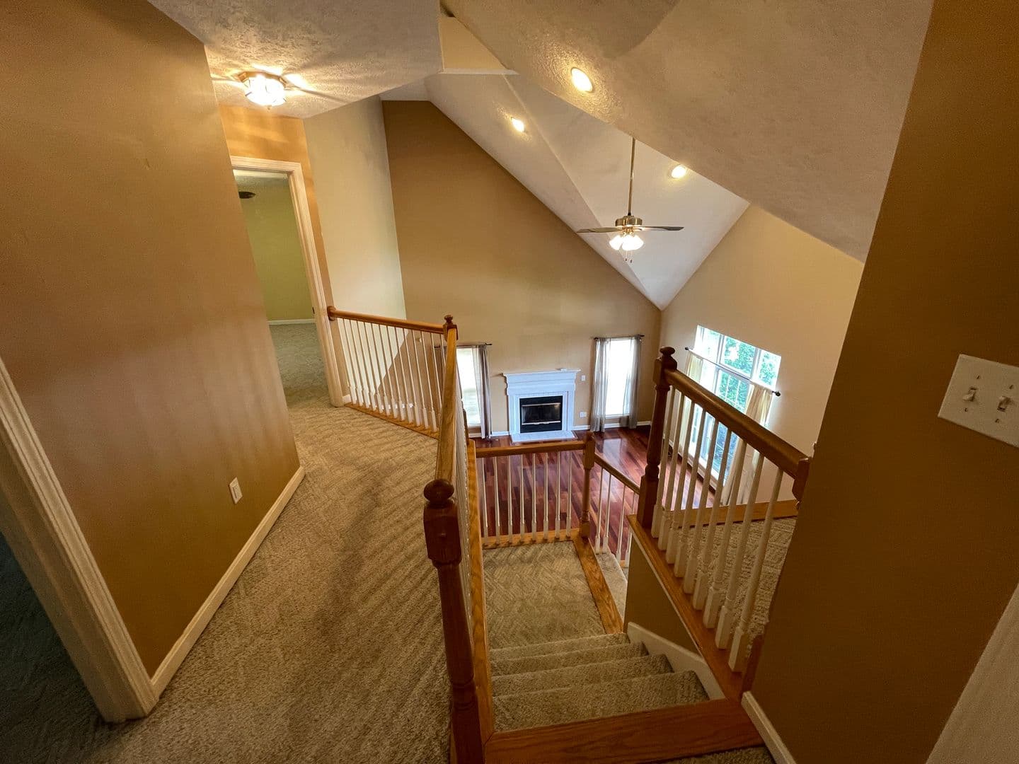 Louisville House: 3914 Stone Hollow Drive