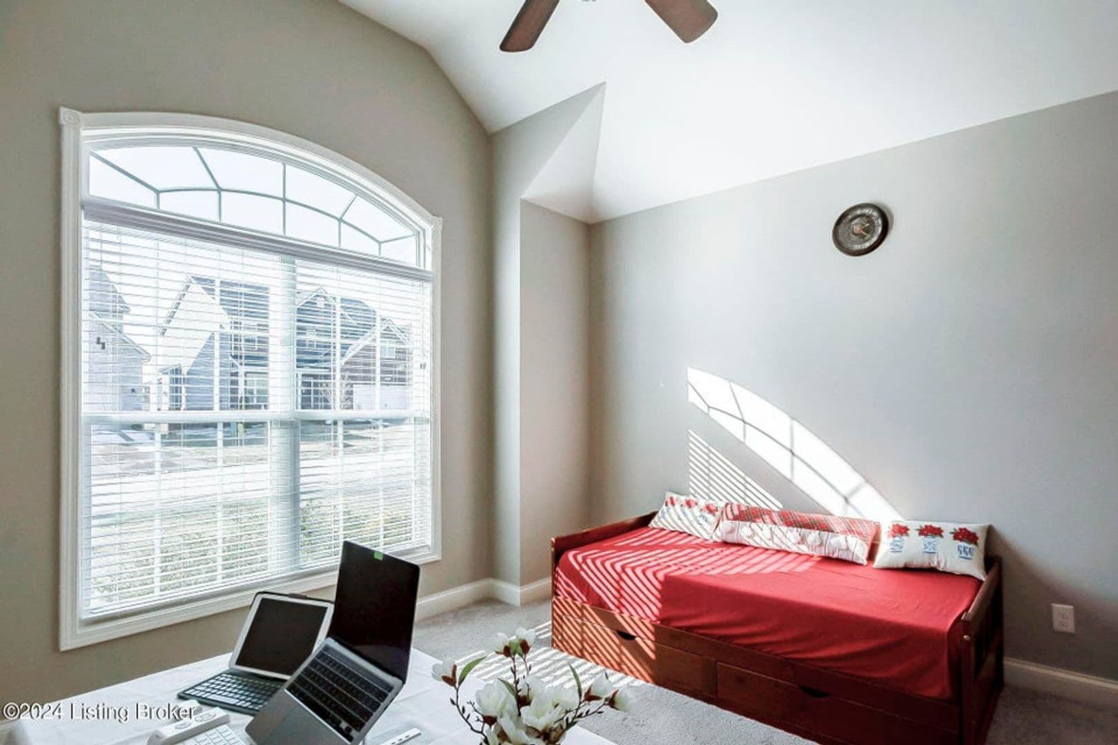 Louisville House: 107 Irondale Court