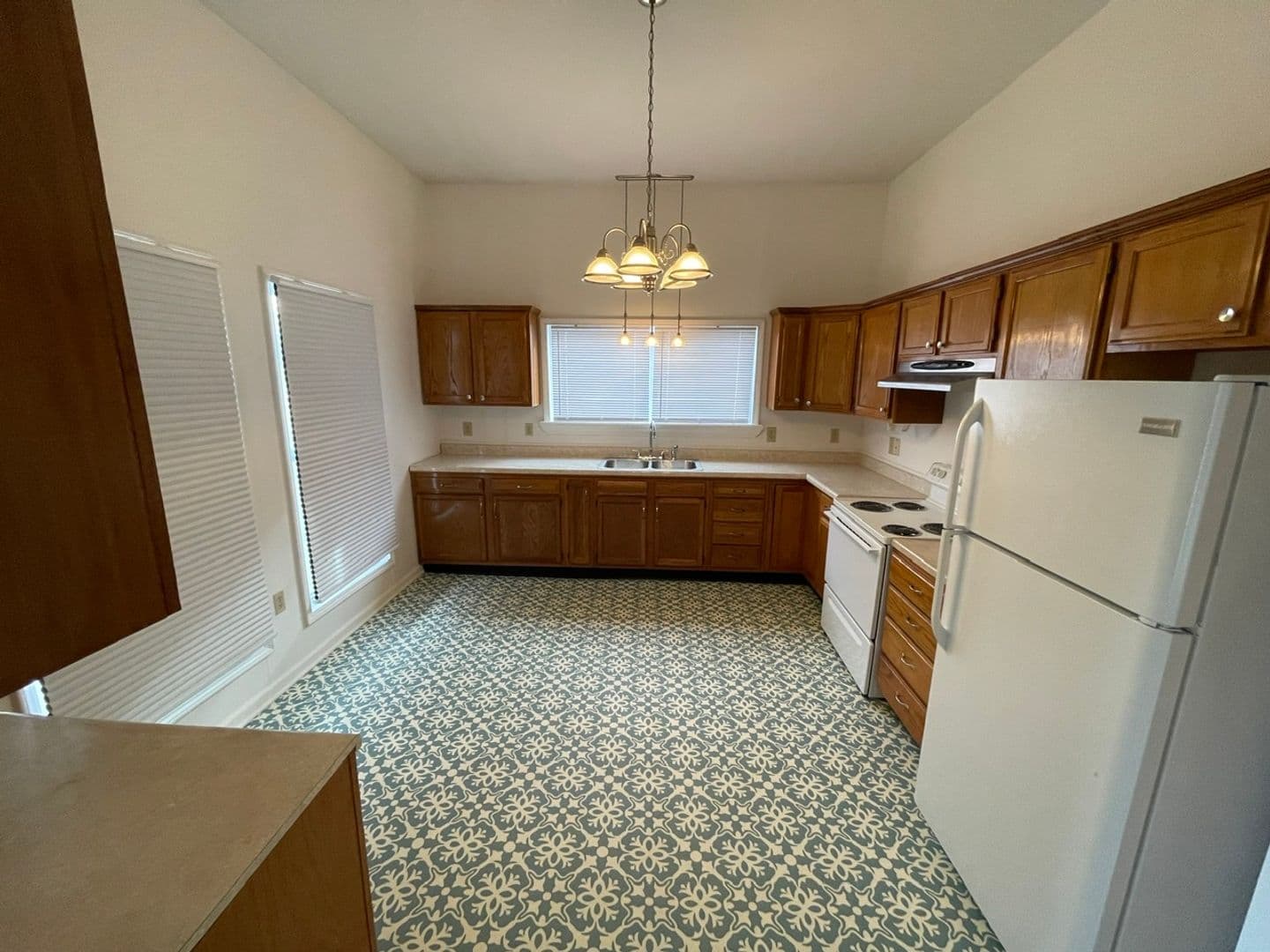 Fisherville House: 18206 Shelbyville Road