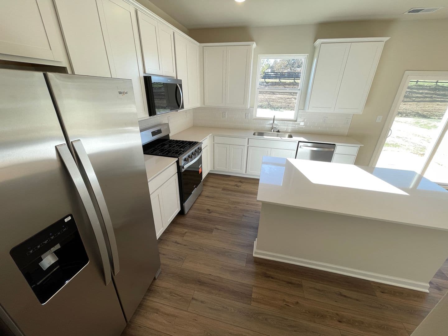 Louisville House: 16940 Aiken Ridge Circle