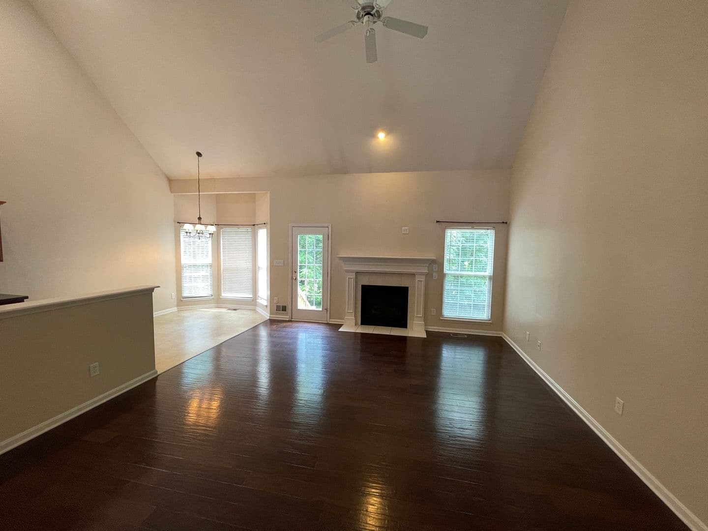 Fisherville House: 321 Arlington Meadows Drive