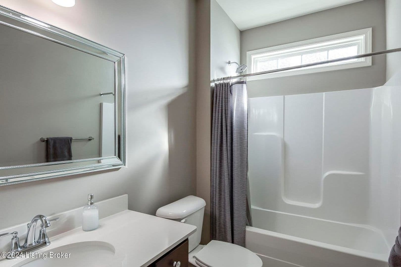 Louisville House: 107 Irondale Court