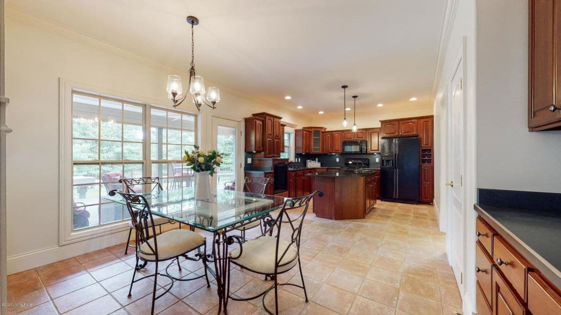 Prospect House: 7703 Wolfpen Ridge Drive