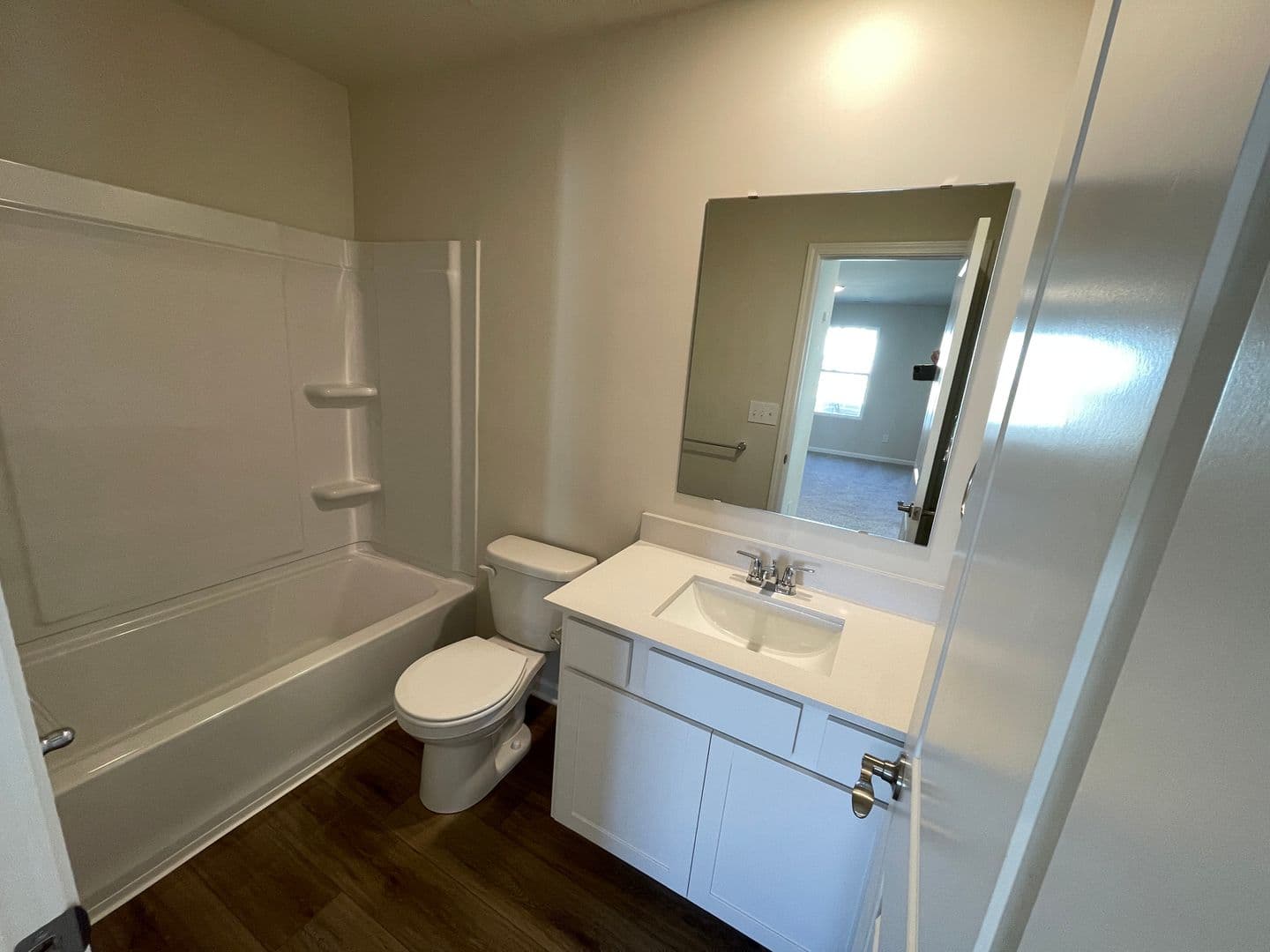 Louisville House: 16940 Aiken Ridge Circle