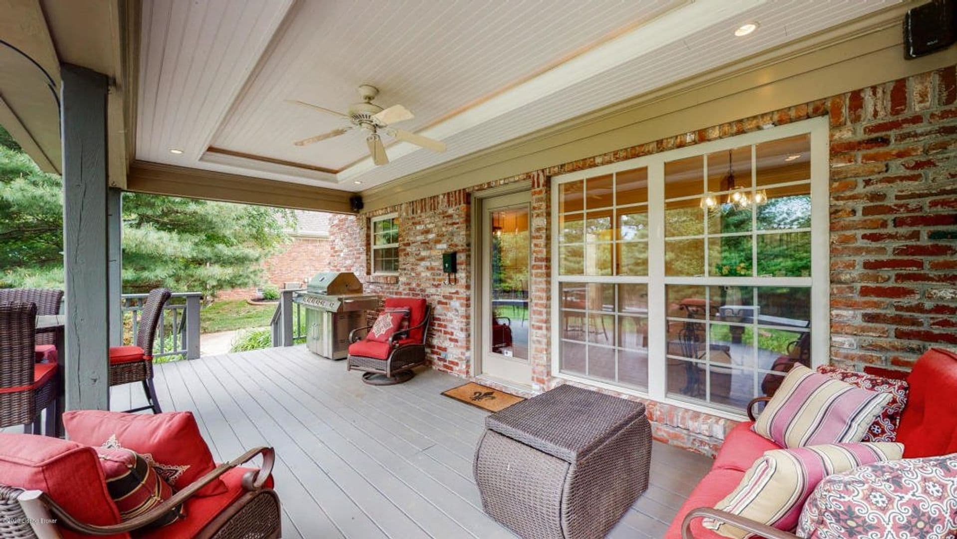 Prospect House: 7703 Wolfpen Ridge Drive