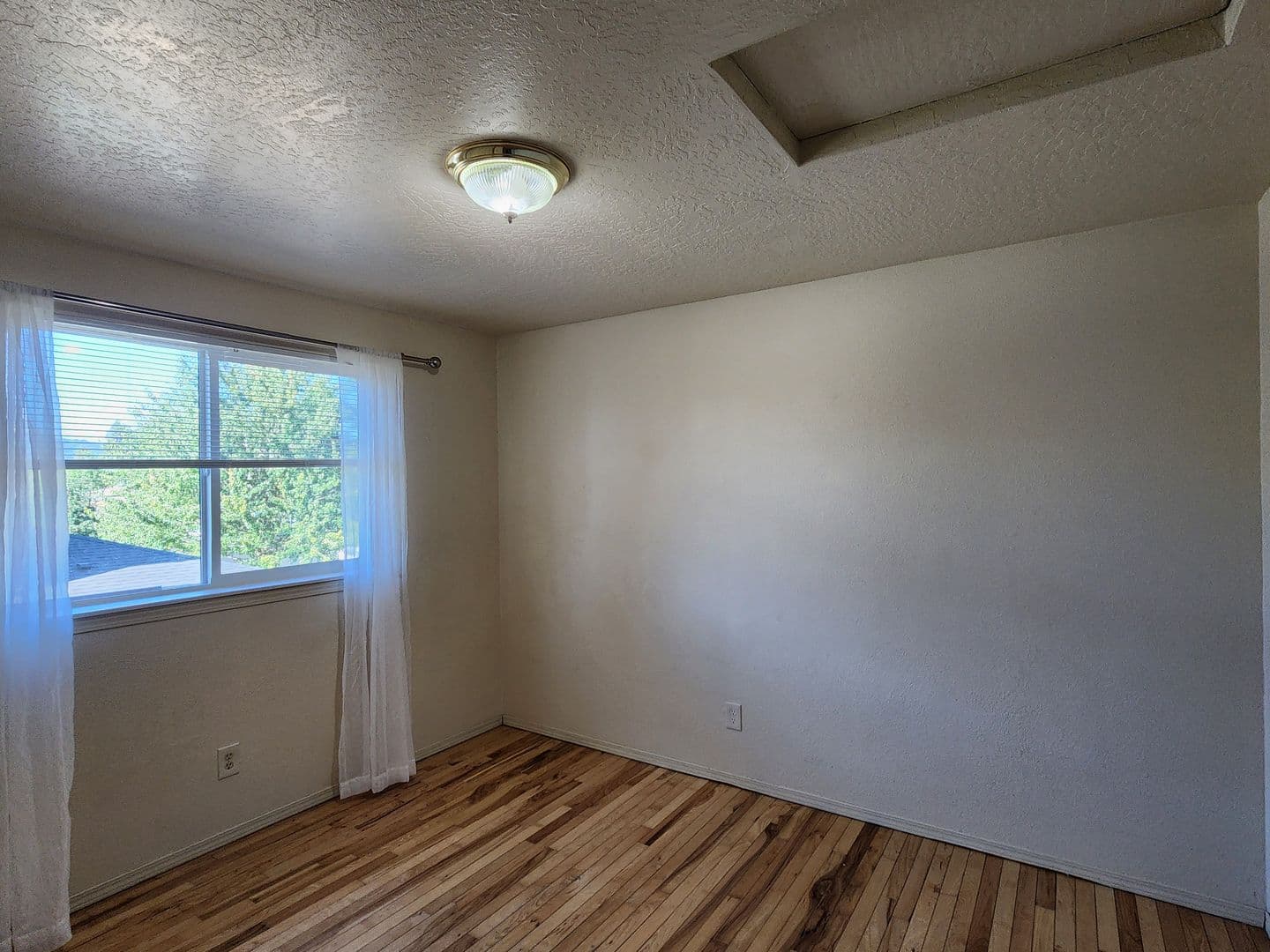 Newberg Multiplex: 929 S School St