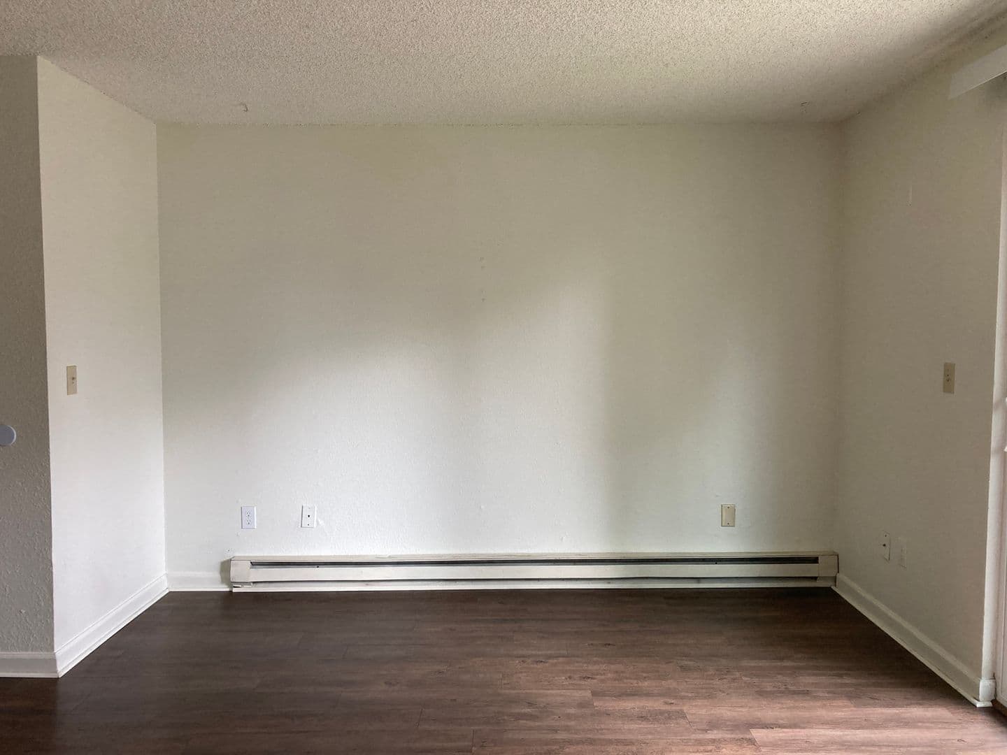 Newberg Apartment: 611 N Sitka Ave