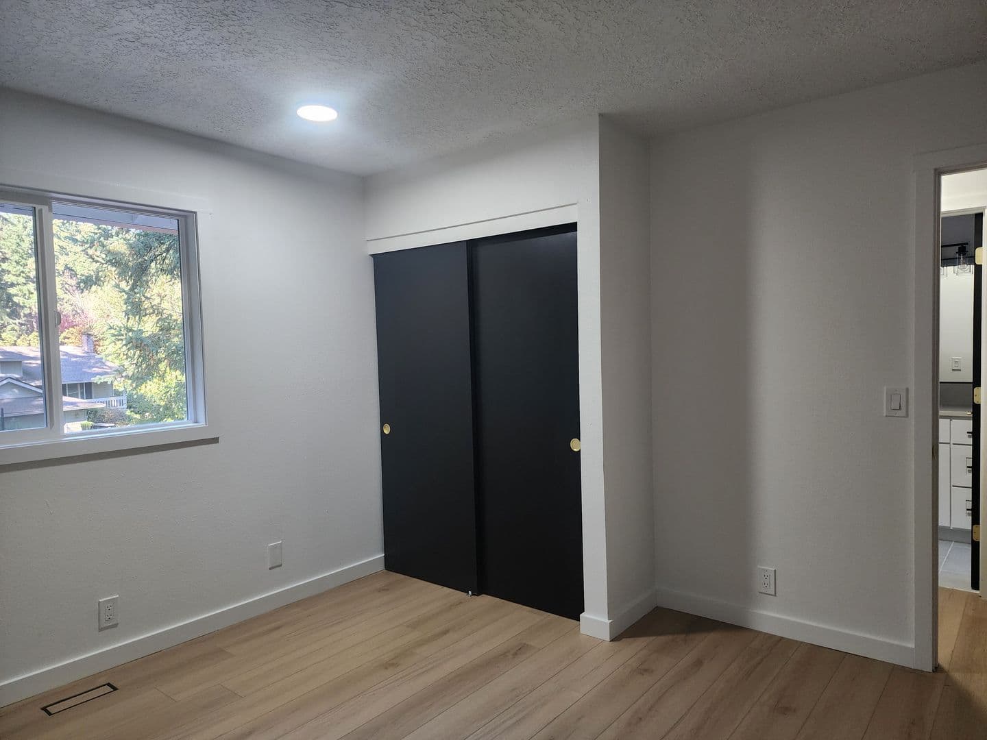 Tualatin House: 21104 SW Jameco Court