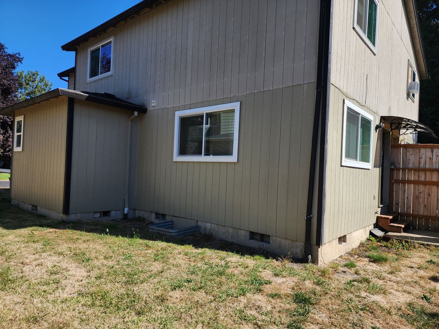 Newberg Multiplex: 929 S School St