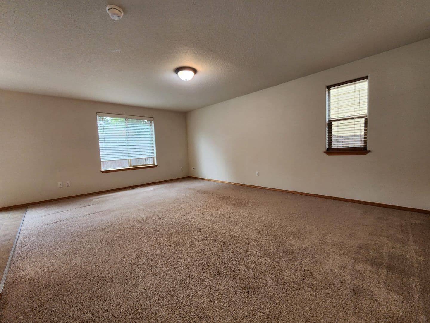 Newberg House: 800 W. First St. #4