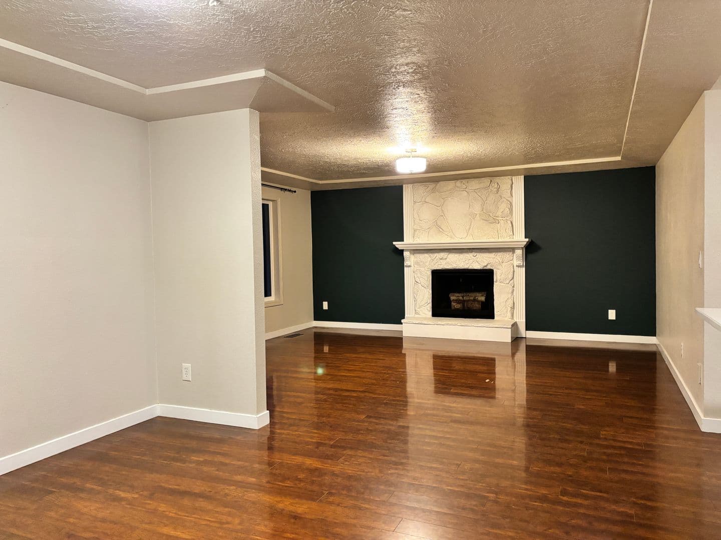 Newberg House: 3007 Douglas Ave