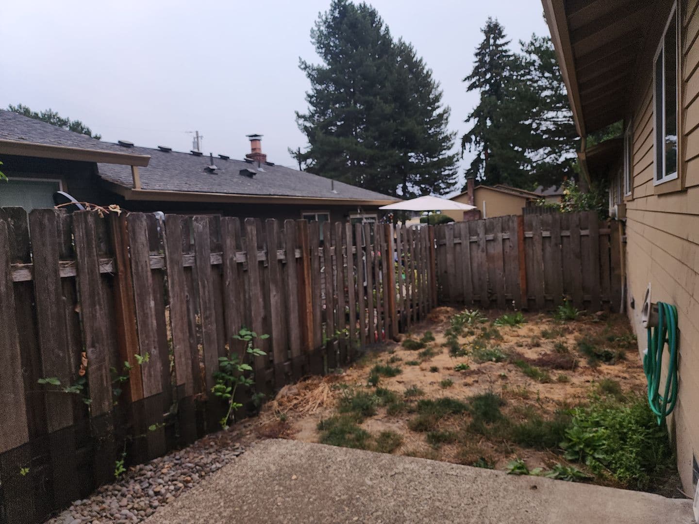 Newberg Apartment: 1005 S. Wynooski St.