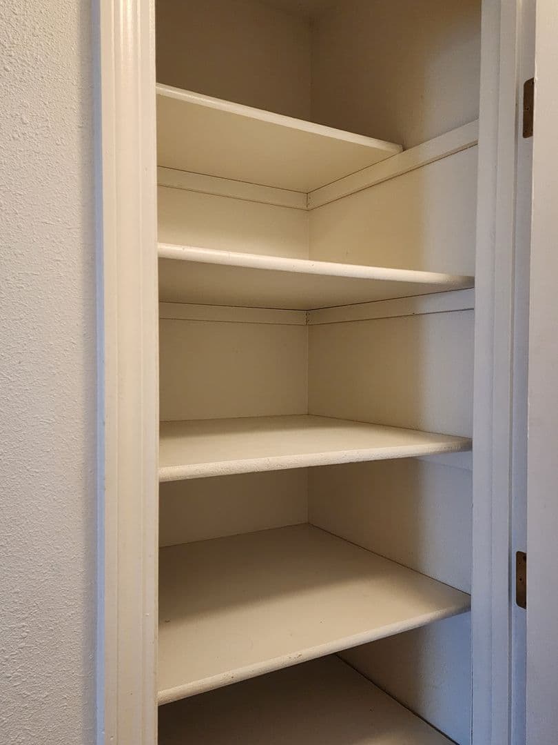 Newberg Apartment: 604 E 10th St