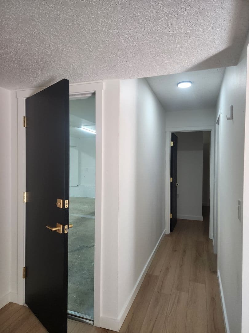 Tualatin House: 21104 SW Jameco Court