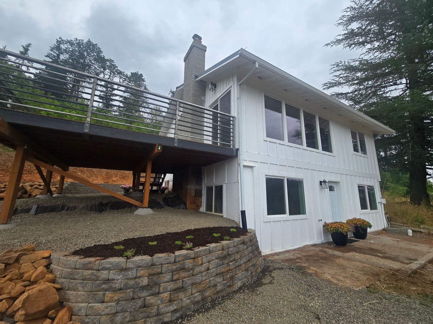 Yamhill House: 16100 NW Tupper Rd