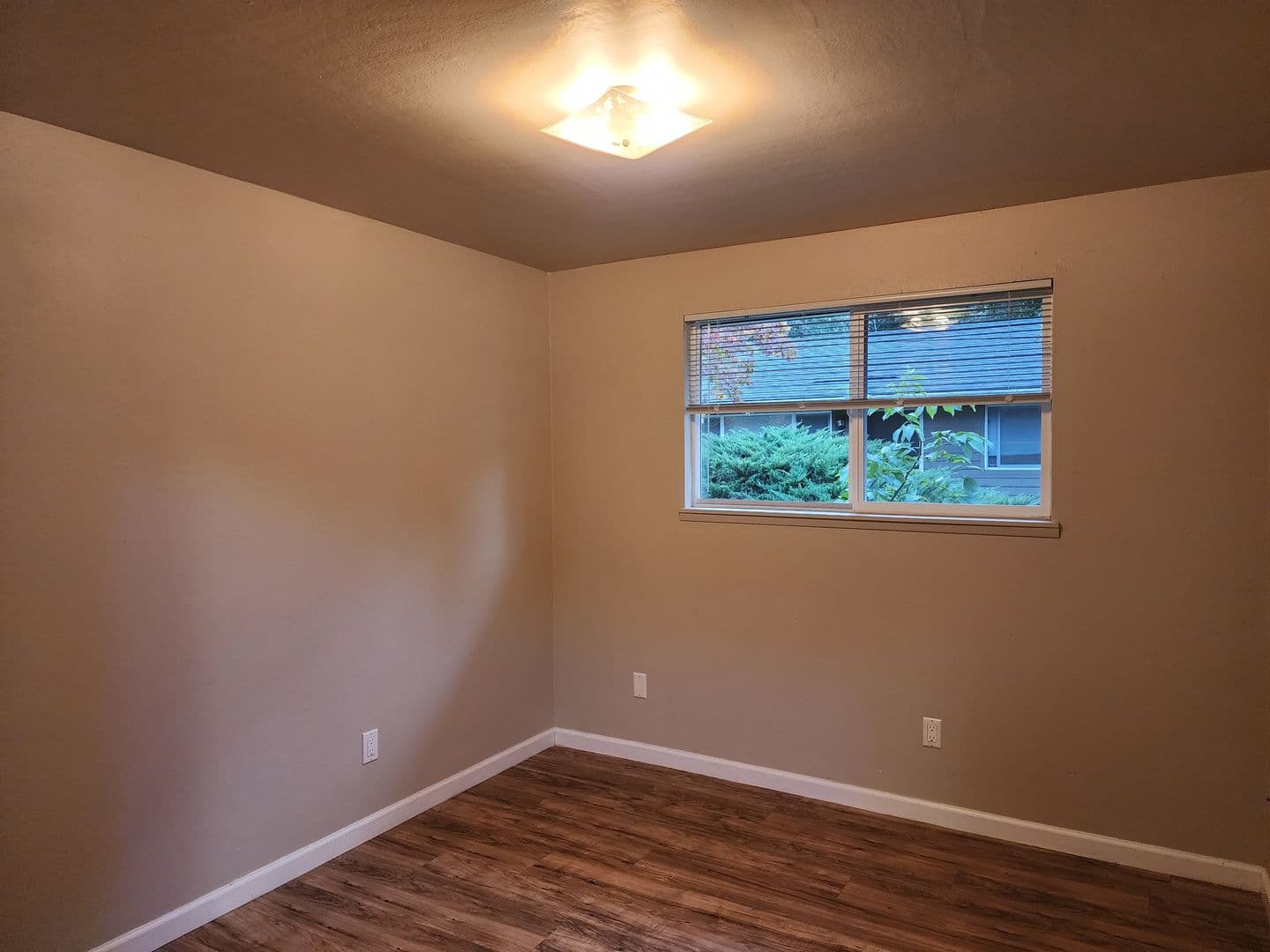 Wilsonville Multiplex: 10515 SW Tranquil Way