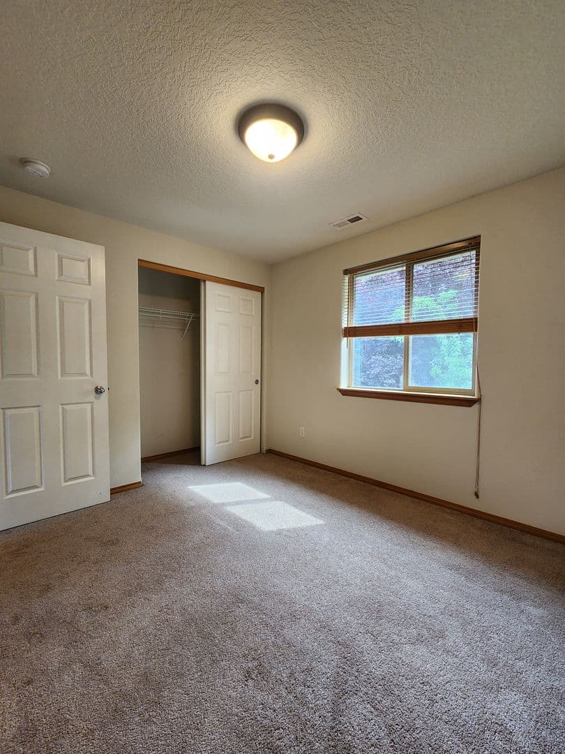 Newberg House: 800 W. First St. #4