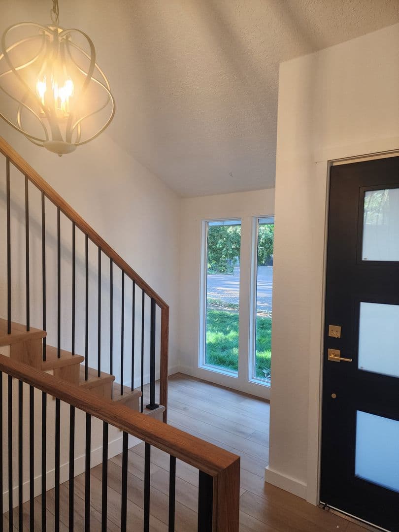 Tualatin House: 21104 SW Jameco Court