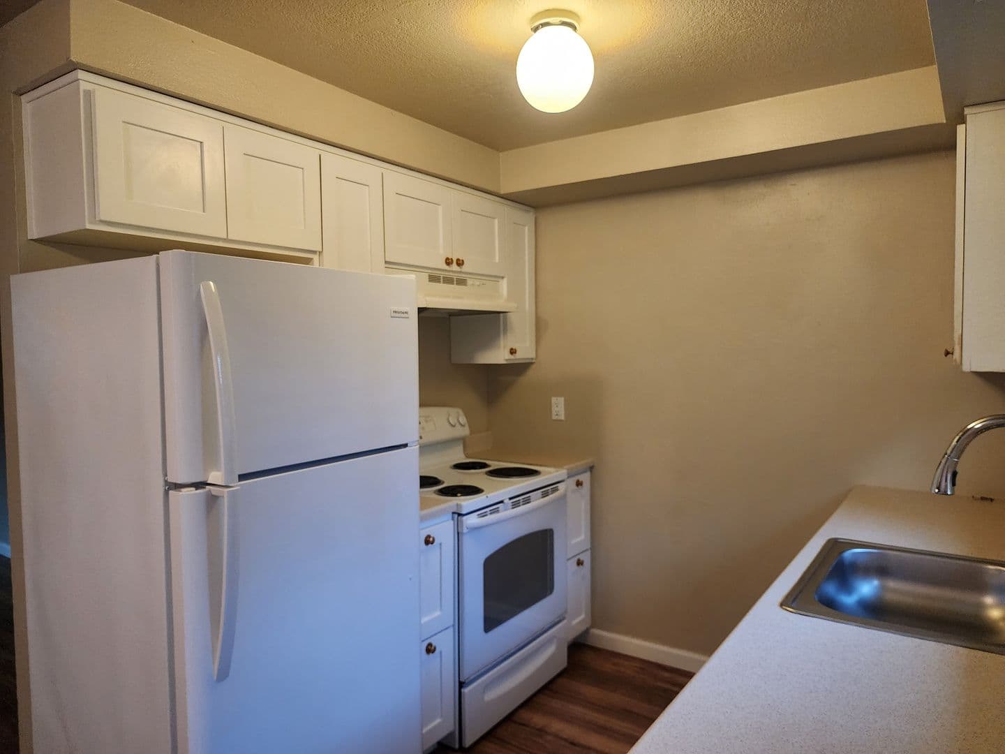 Wilsonville Multiplex: 10515 SW Tranquil Way