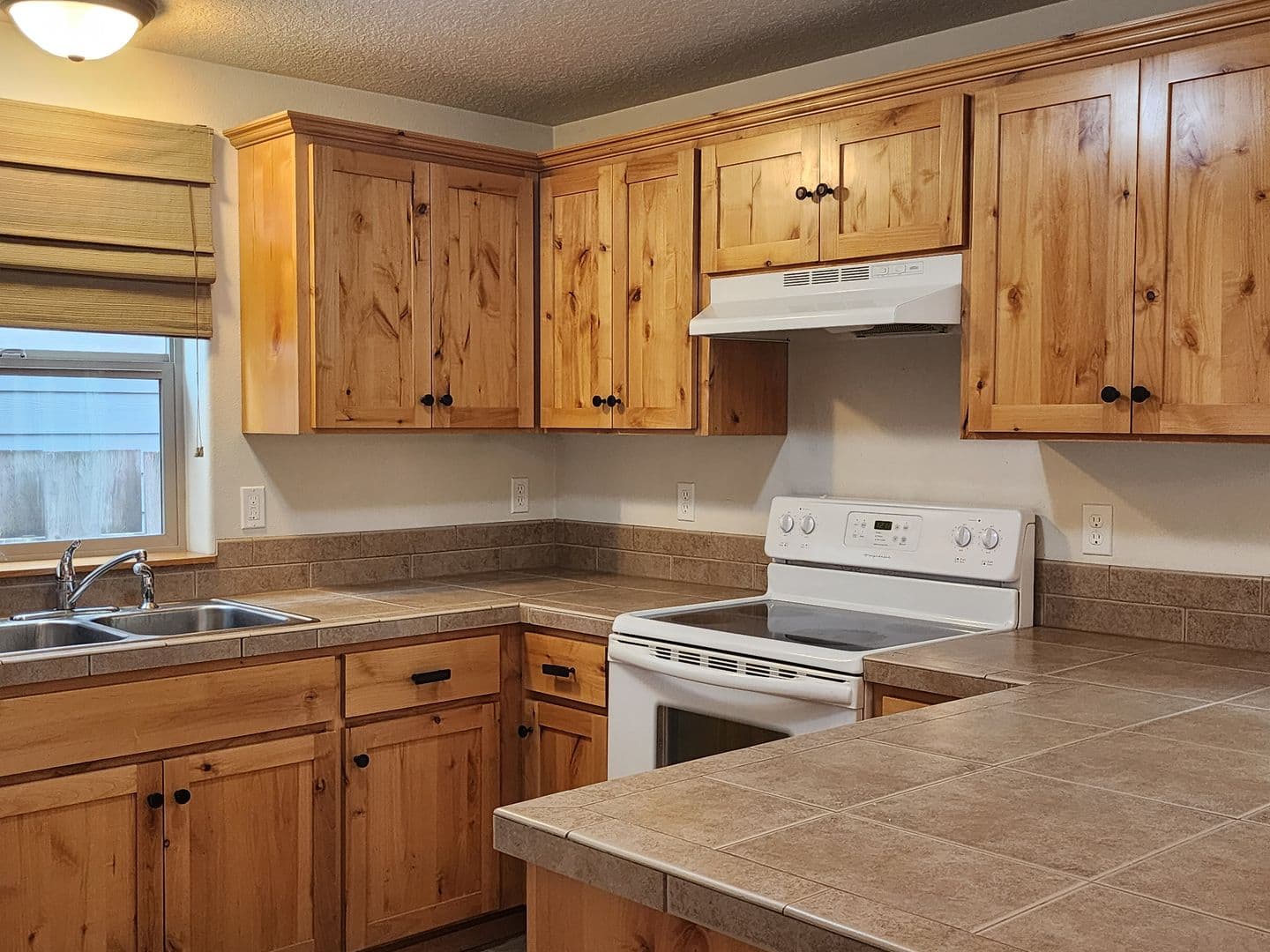 Newberg House: 800 W. First St. #4