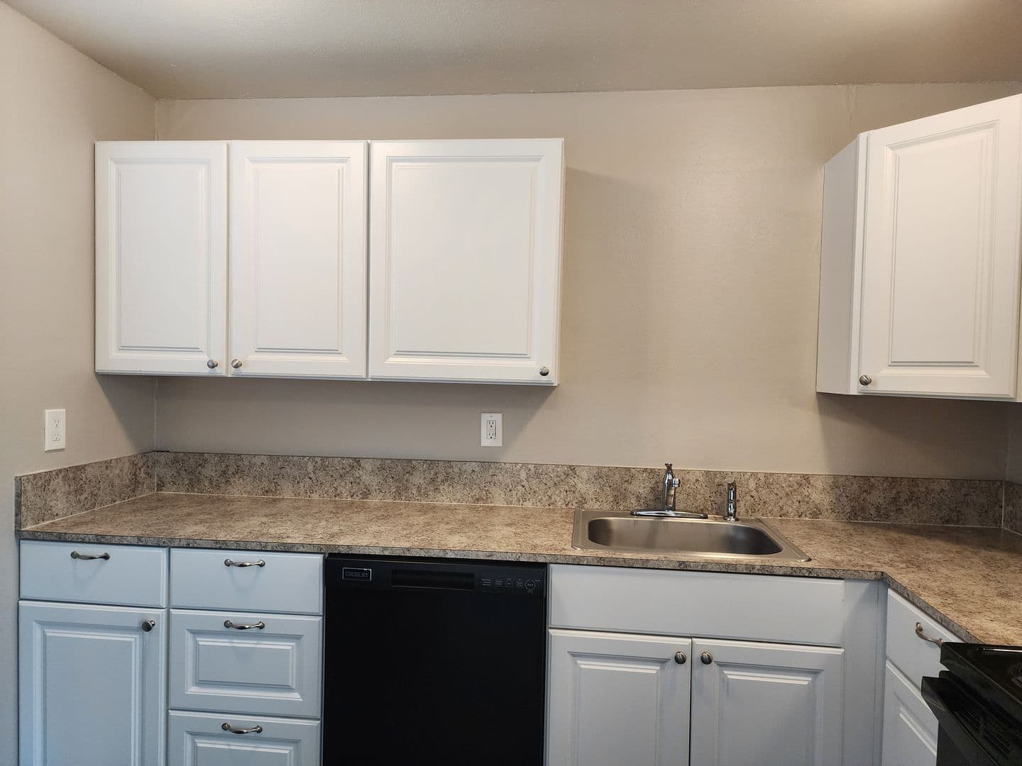 Dundee Apartment: Ione Street 4 Plex