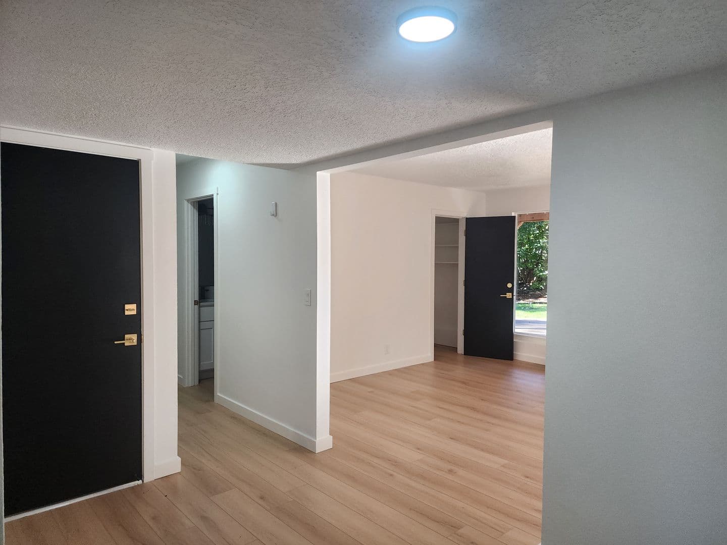 Tualatin House: 21104 SW Jameco Court