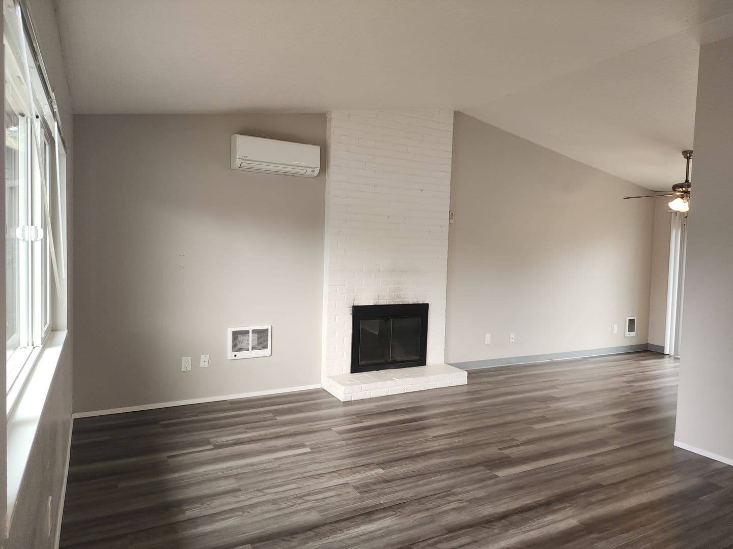 Newberg Apartment: 1005 S. Wynooski St.