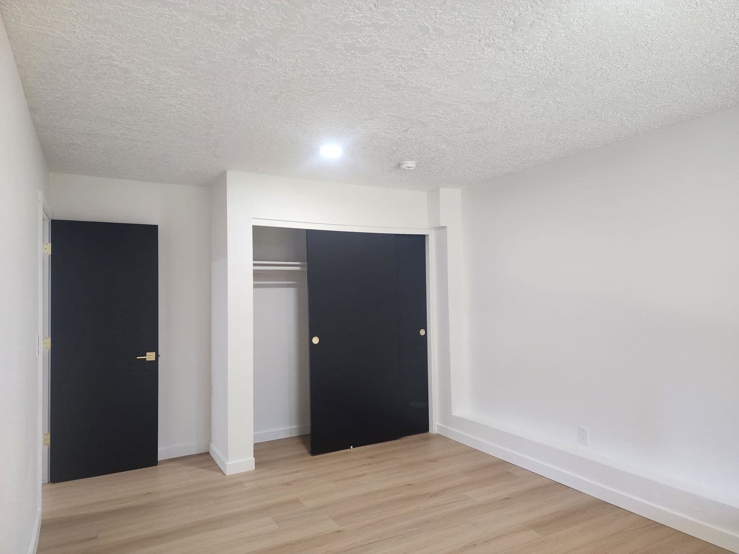 Tualatin House: 21104 SW Jameco Court