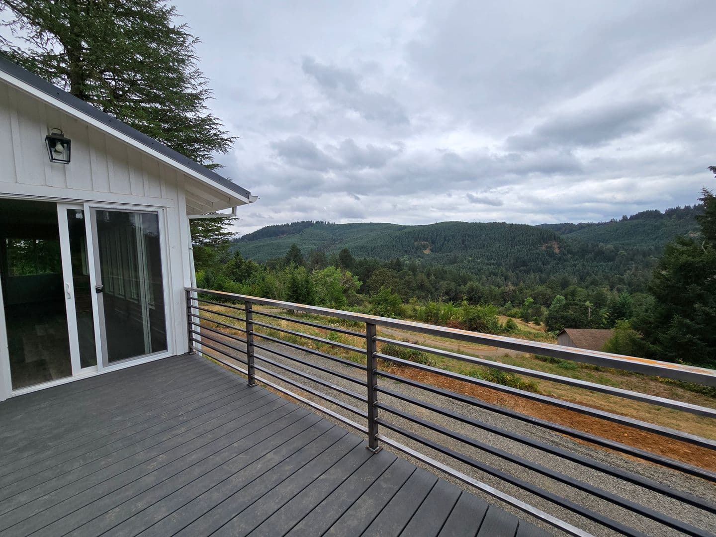 Yamhill House: 16100 NW Tupper Rd