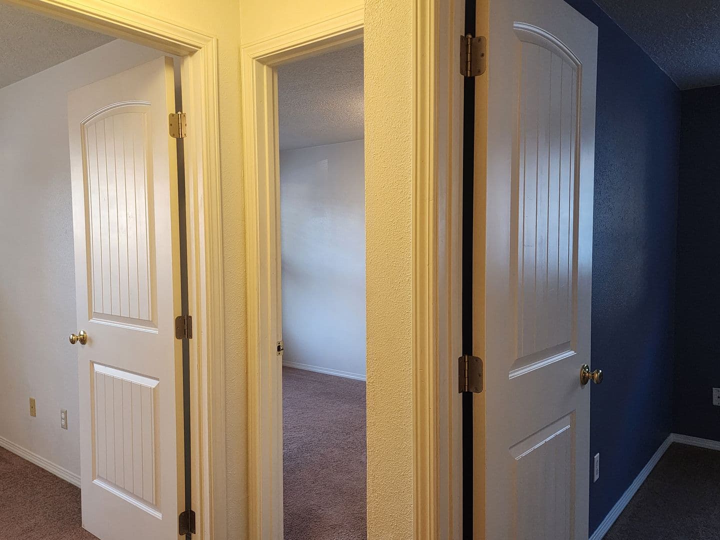 Newberg Apartment: 604 E 10th St