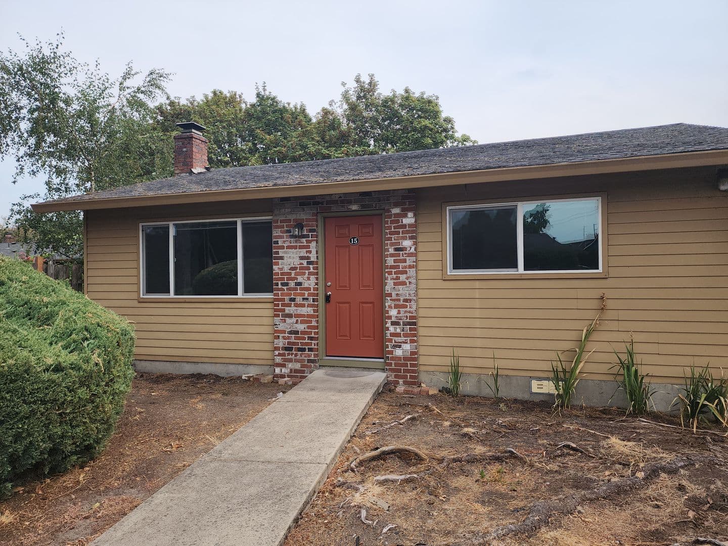 Newberg Apartment: 1005 S. Wynooski St.