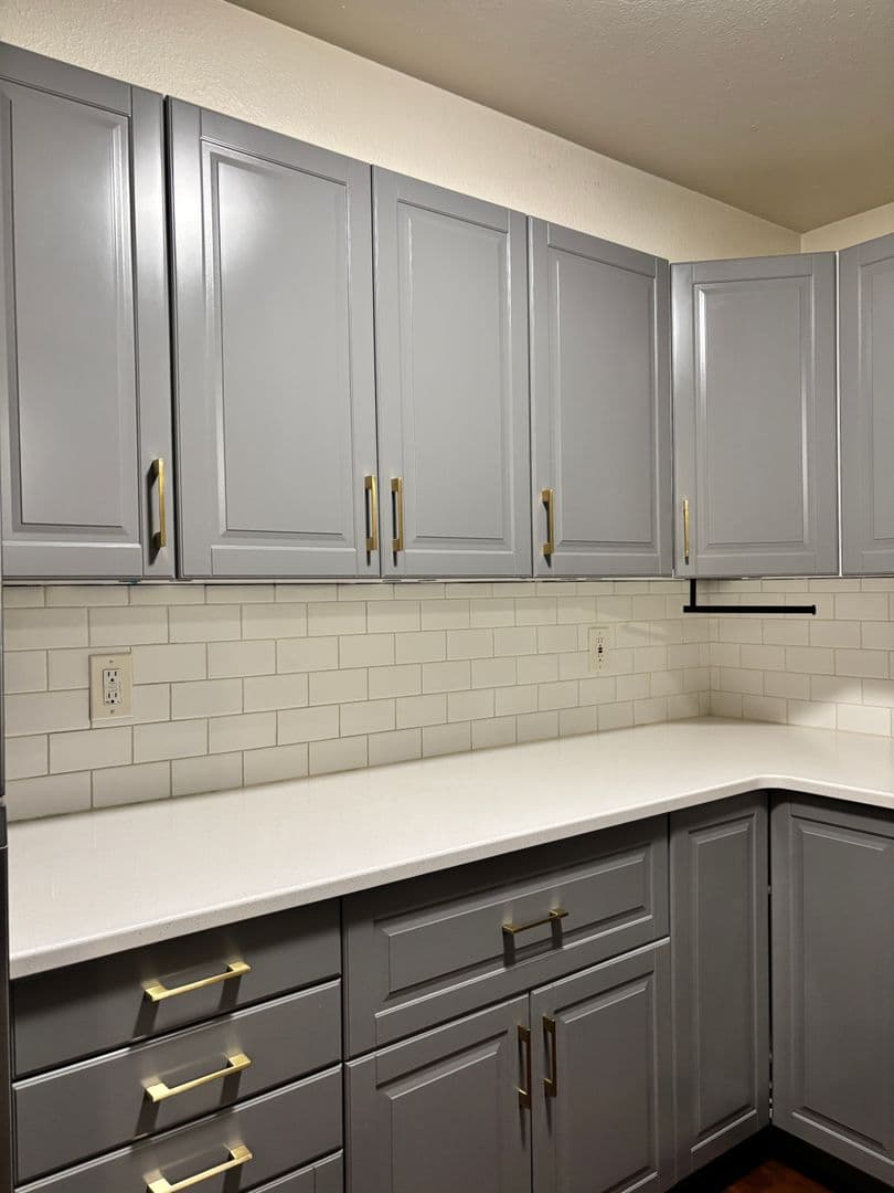 Newberg House: 3007 Douglas Ave