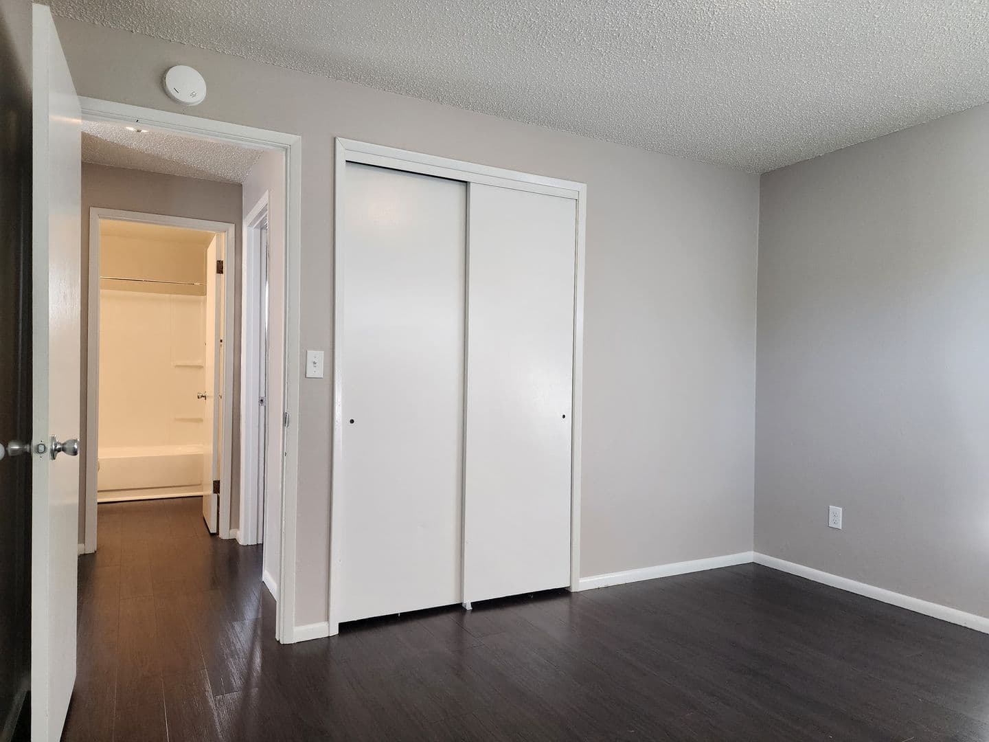 Dundee Apartment: Ione Street 4 Plex