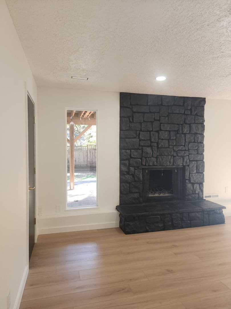 Tualatin House: 21104 SW Jameco Court