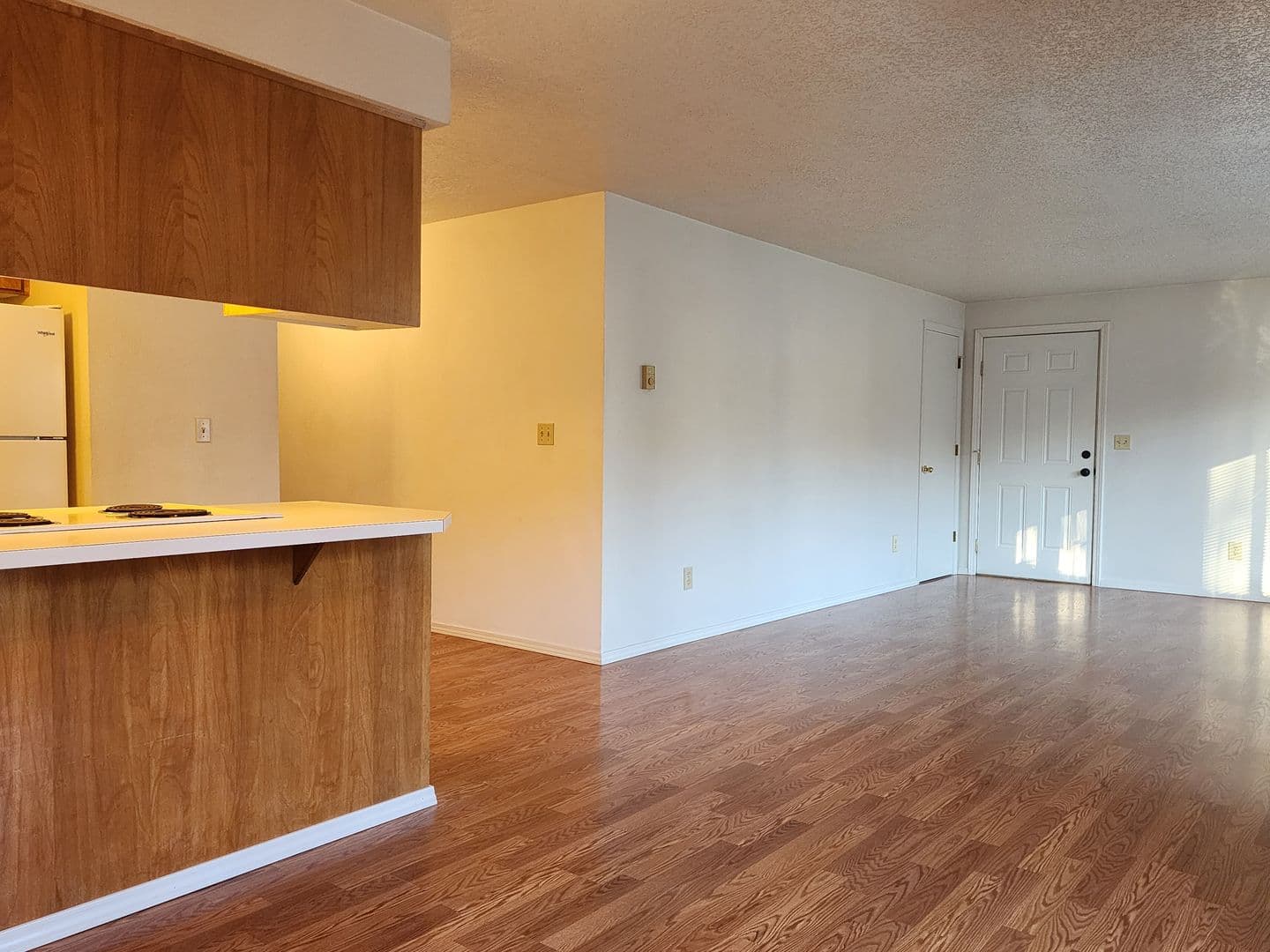 Newberg Apartment: 604 E 10th St