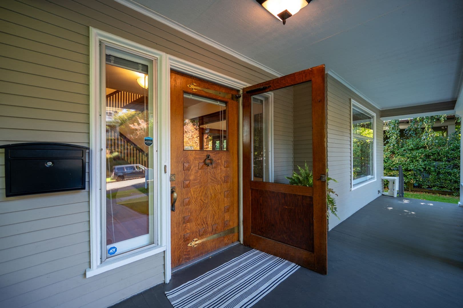 Seattle House: 938 18th Ave E