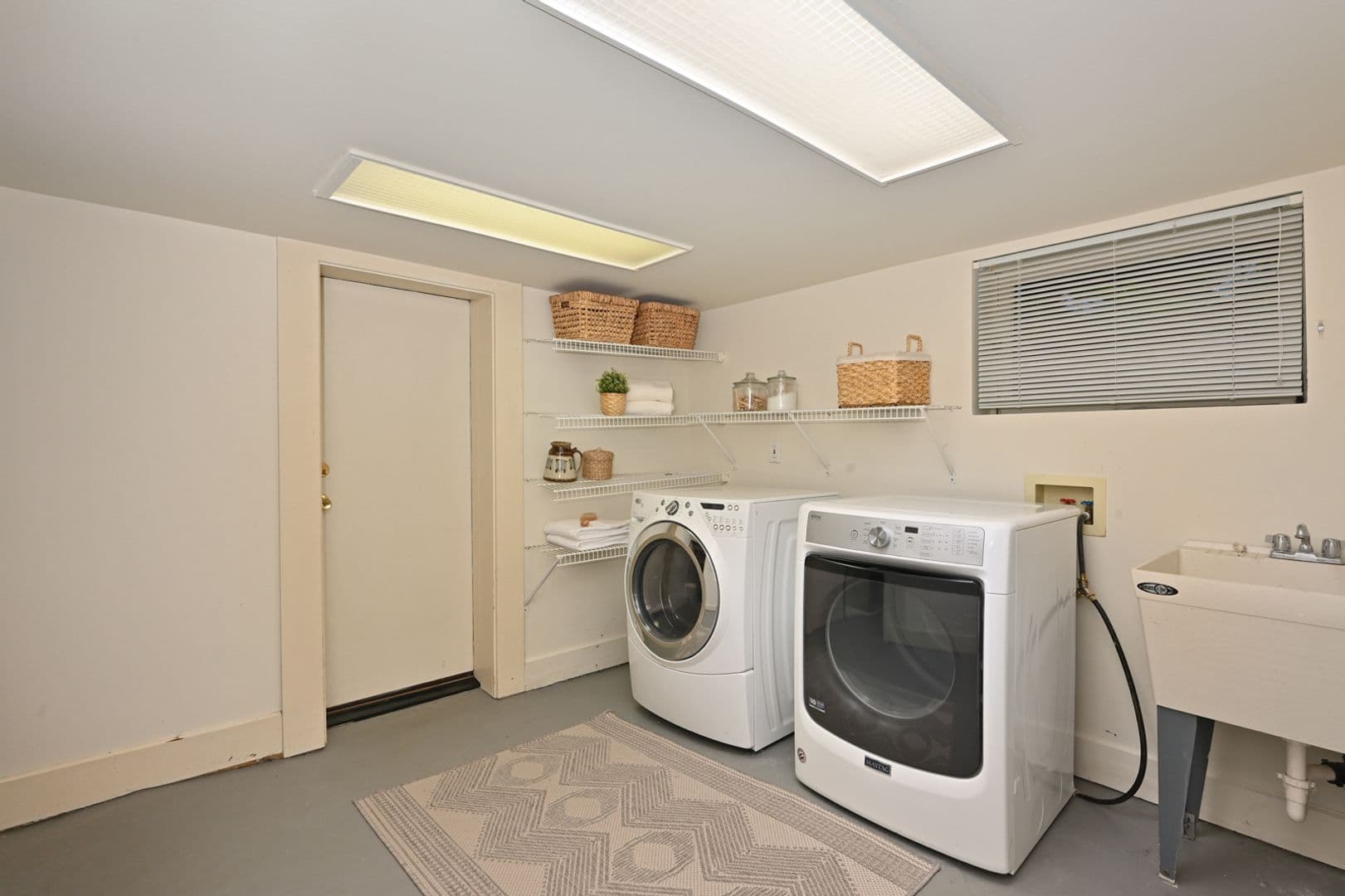 Seattle House: 938 18th Ave E