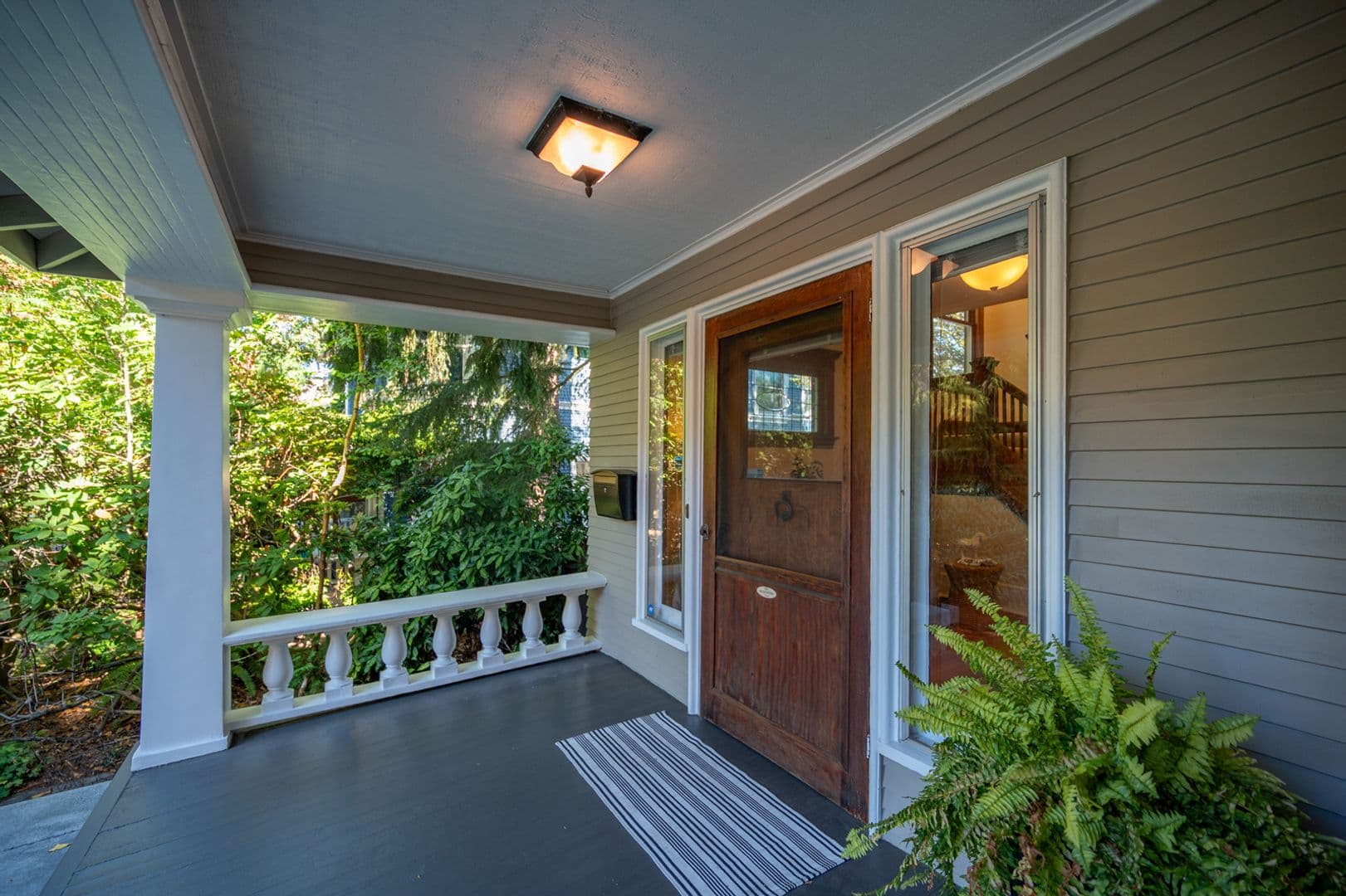 Seattle House: 938 18th Ave E