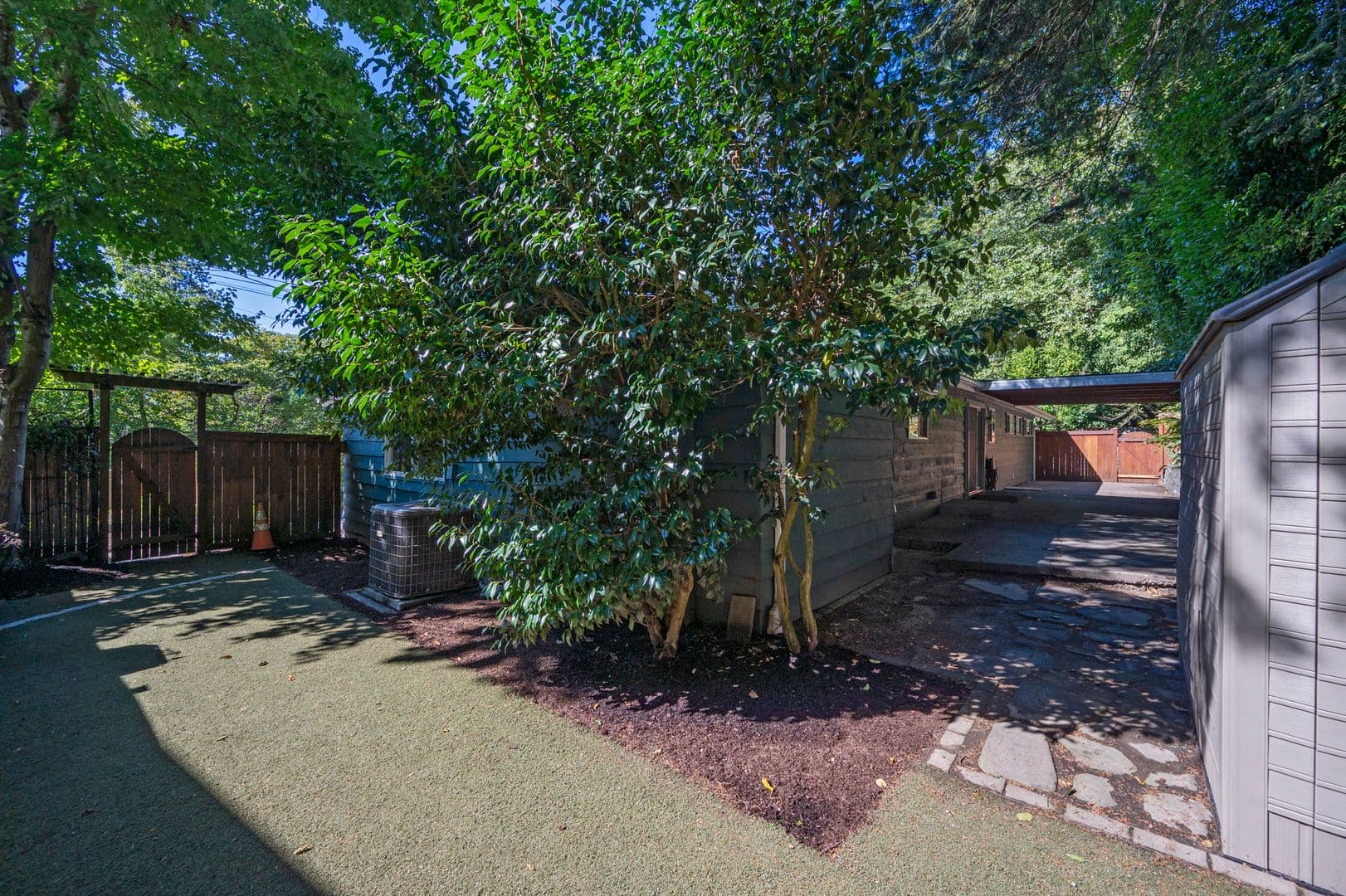 Seattle House: 10350 45th Ave NE