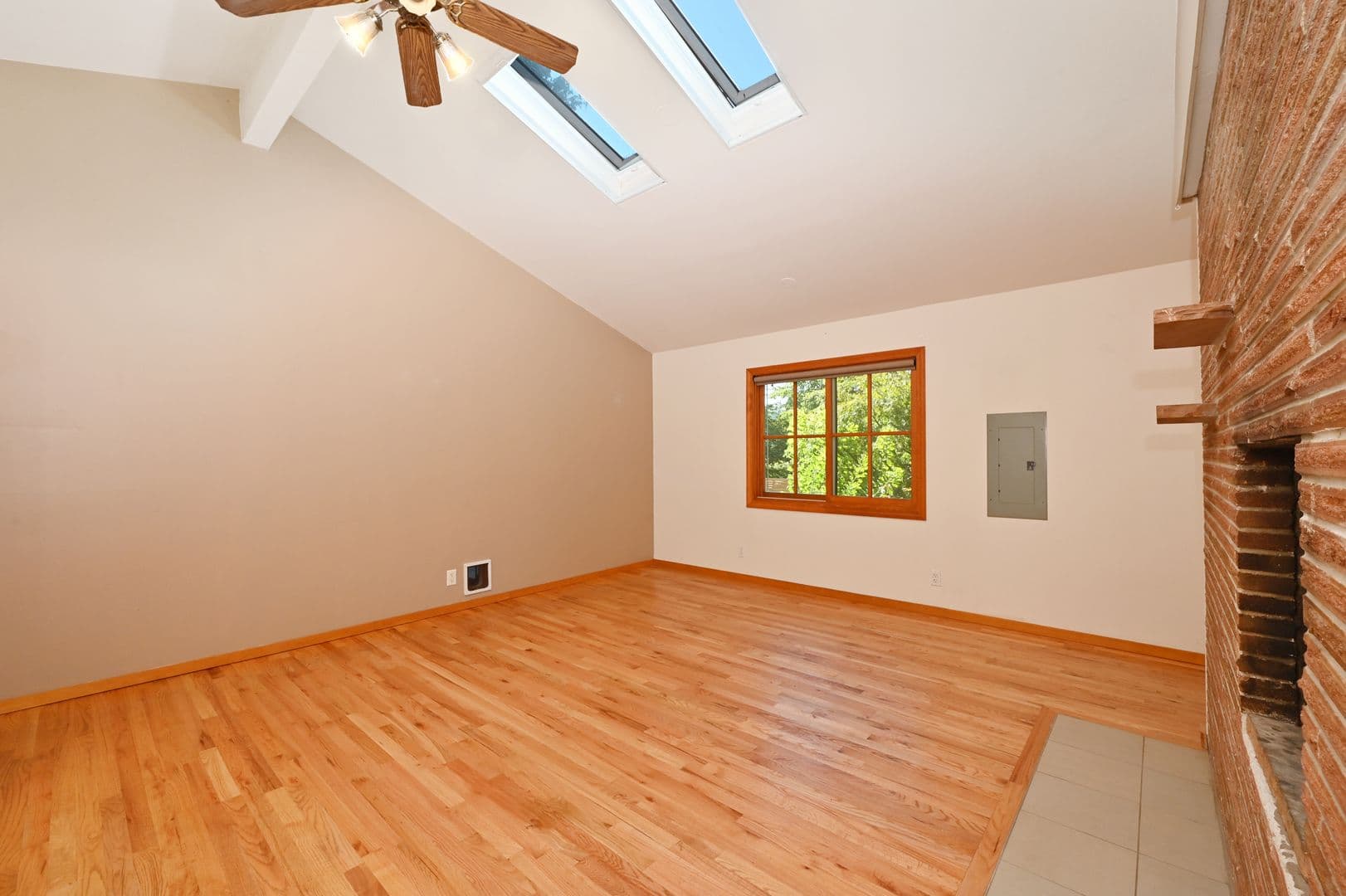 Seattle House: 10350 45th Ave NE