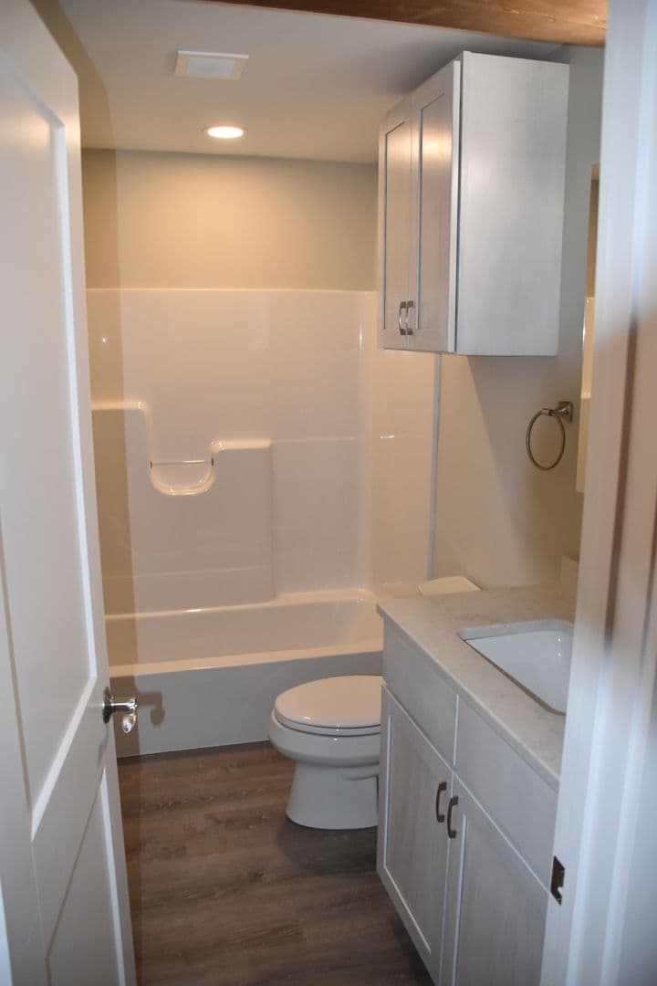 Newmarket Apartment: 4 Bay Road