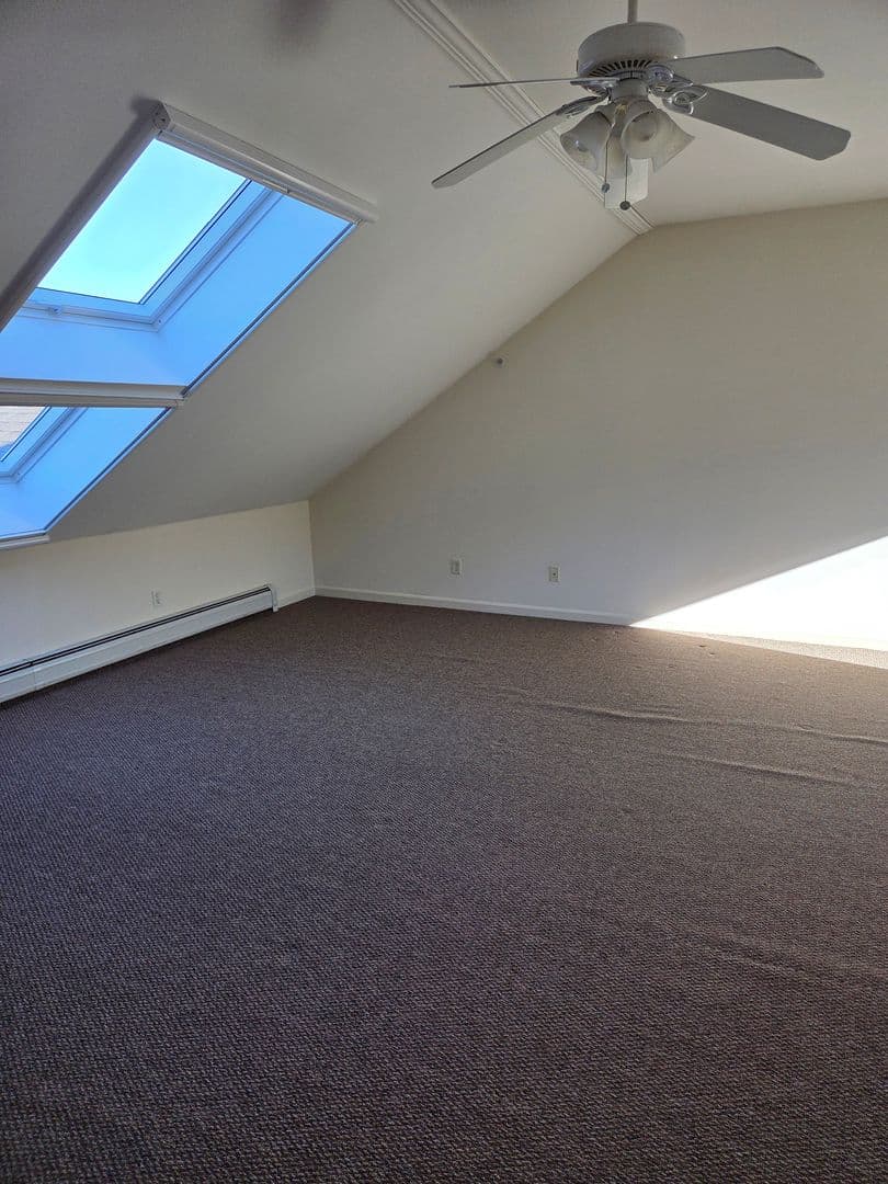 Newmarket Apartment: 3 Bennett Way