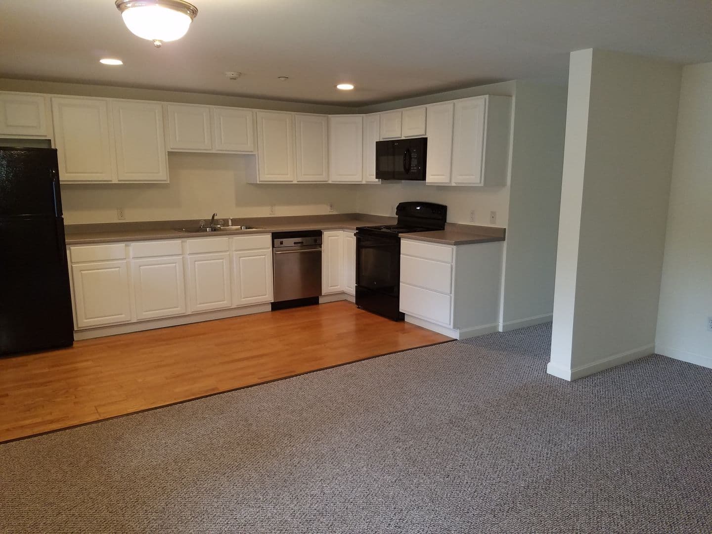 Newmarket Apartment: 3 Bennett Way
