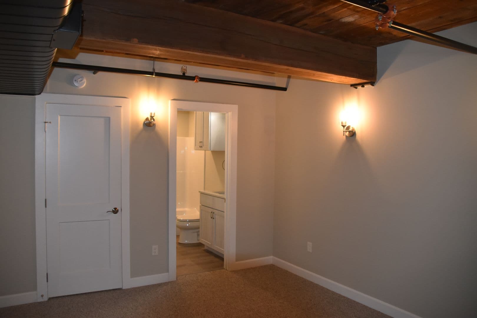Newmarket Apartment: 4 Bay Road