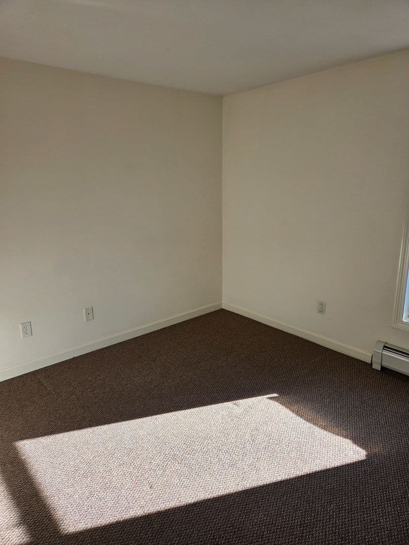 Newmarket Apartment: 3 Bennett Way