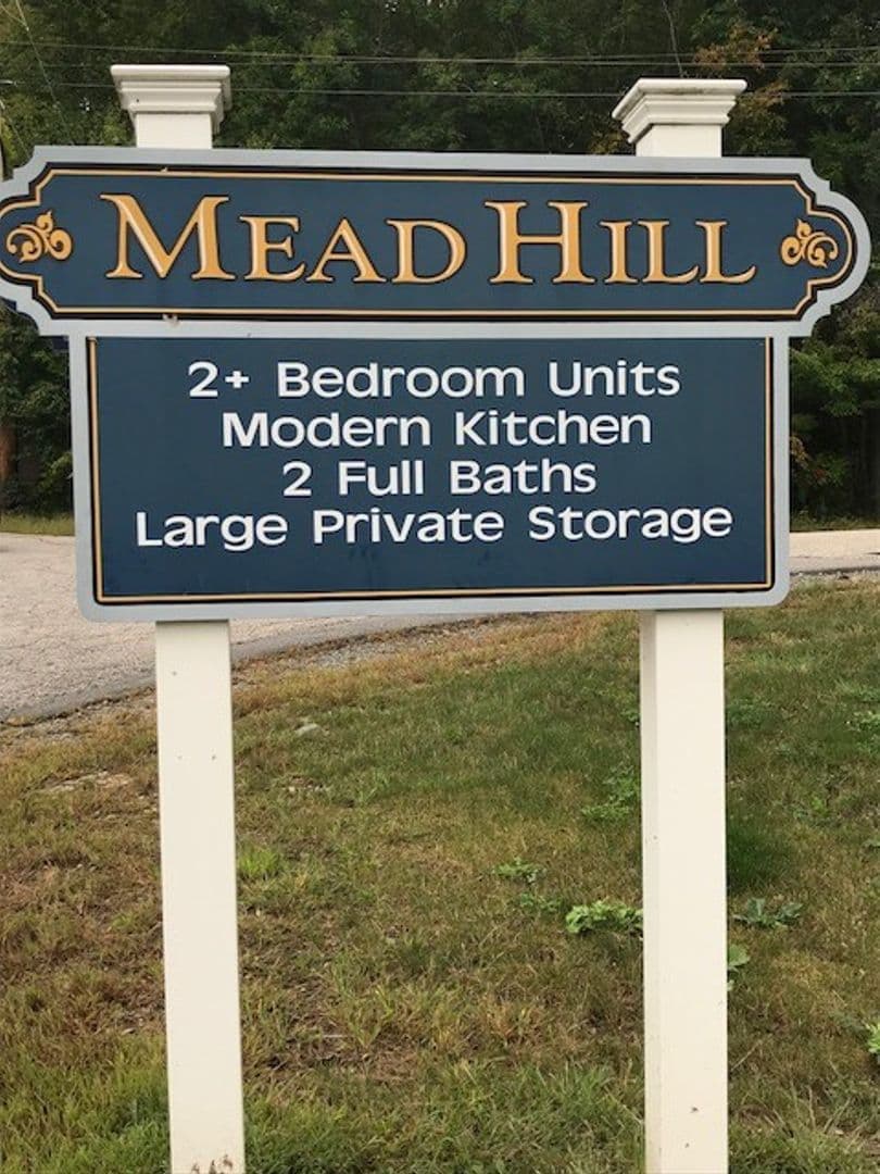 Newmarket Apartment: 4000 Mead Hill