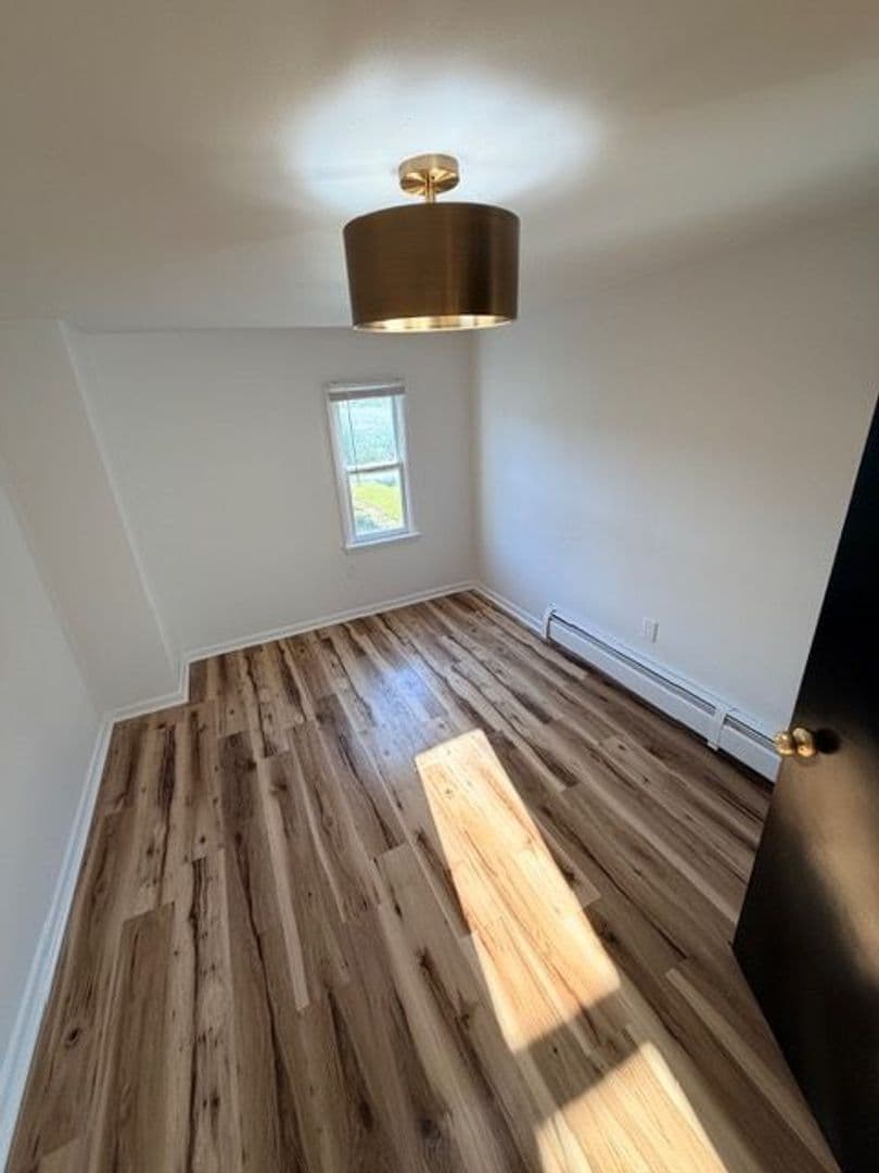 Ephrata House: 59 East Franklin Street